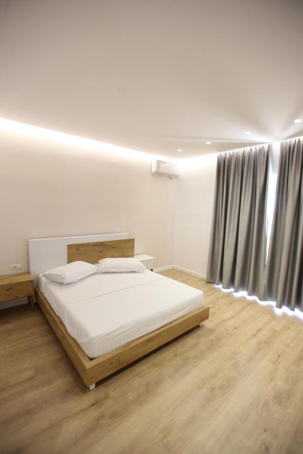 Sea Breeze Villa Sarande Ngoại thất bức ảnh