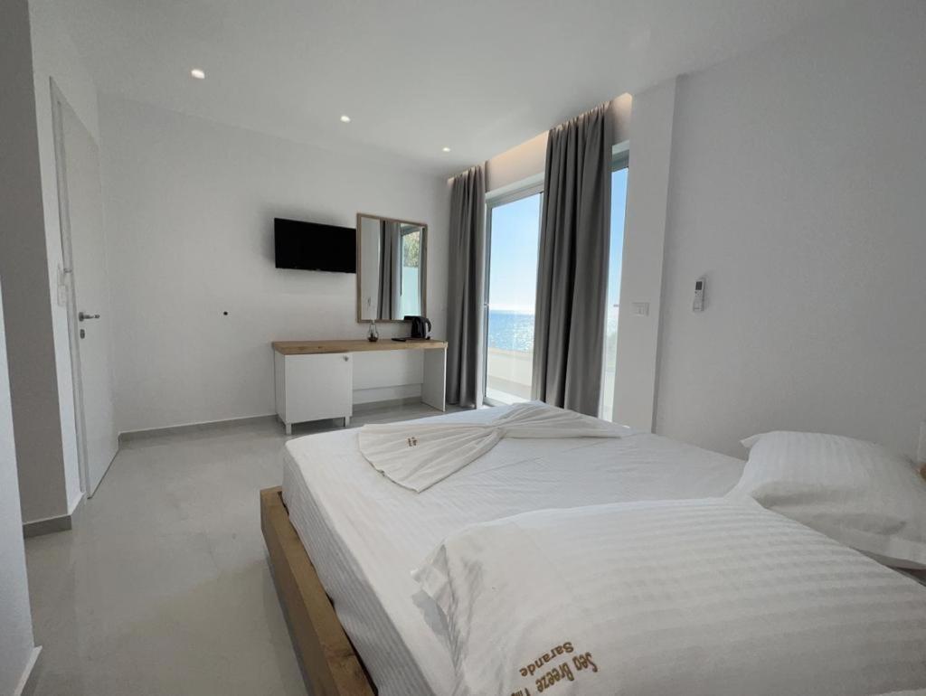 Sea Breeze Villa Sarande Phòng bức ảnh