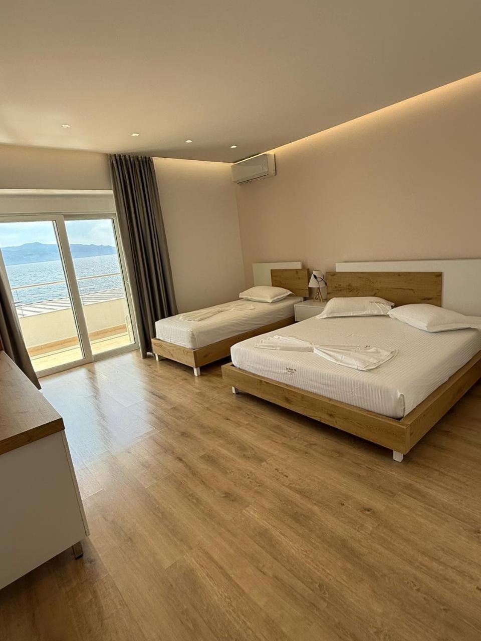 Sea Breeze Villa Sarande Ngoại thất bức ảnh
