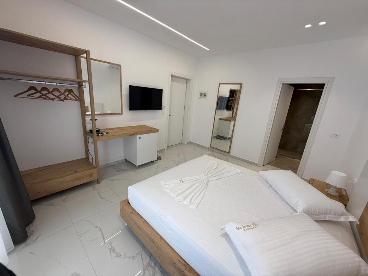 Sea Breeze Villa Sarande Ngoại thất bức ảnh