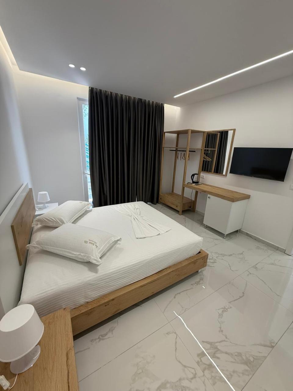 Sea Breeze Villa Sarande Ngoại thất bức ảnh